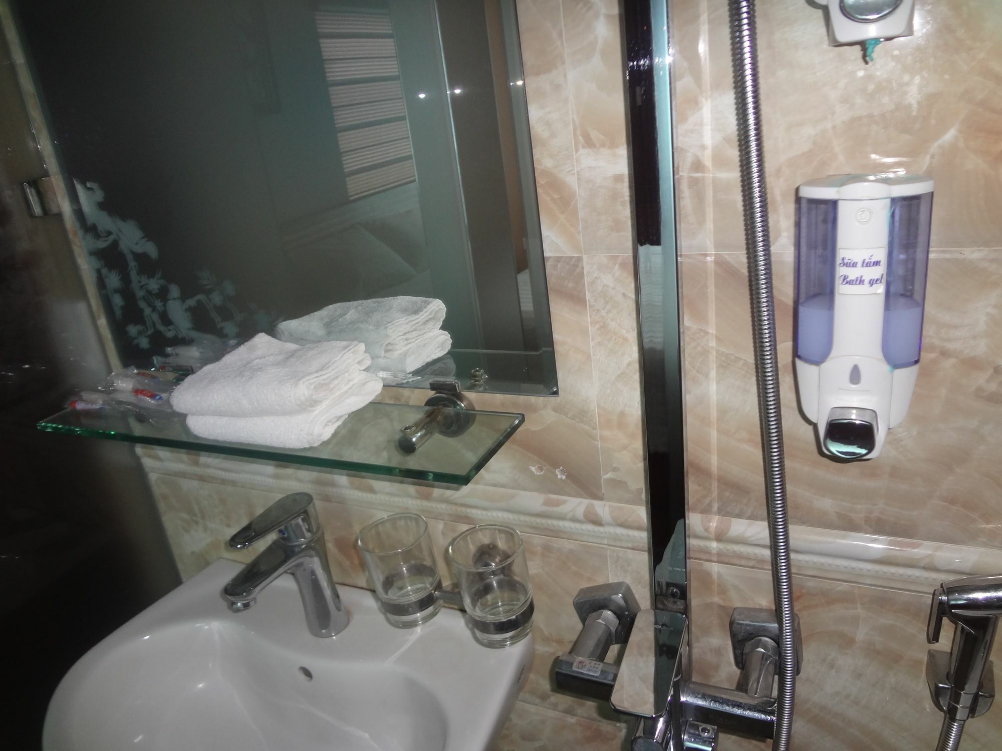 Hanoi Airport Hotel - Convenient & Friendly Noi Bai Eksteriør billede